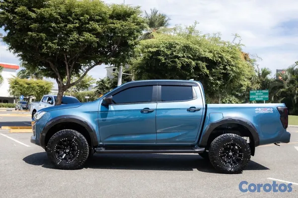 2025 Isuzu Dmax — foto 7 / 10
