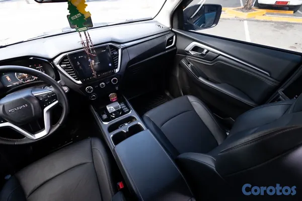 2025 Isuzu Dmax — foto 10 / 10