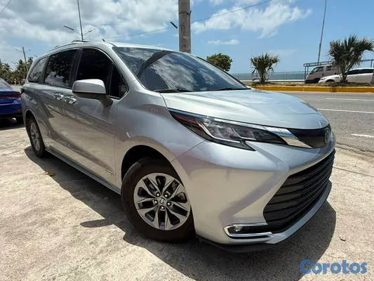 2021 Toyota Sienna — foto 9 / 10