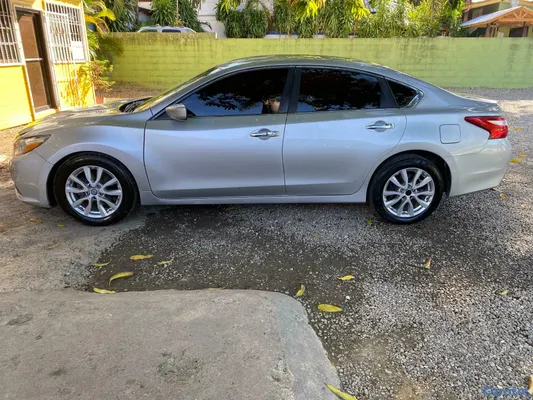 2016 Nissan Altima — foto 7 / 7