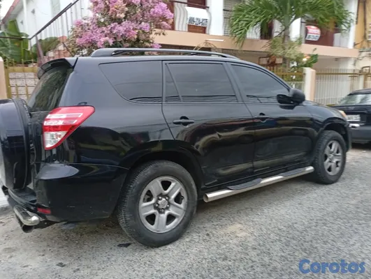 2010 Toyota Rav-4 — foto 4 / 5