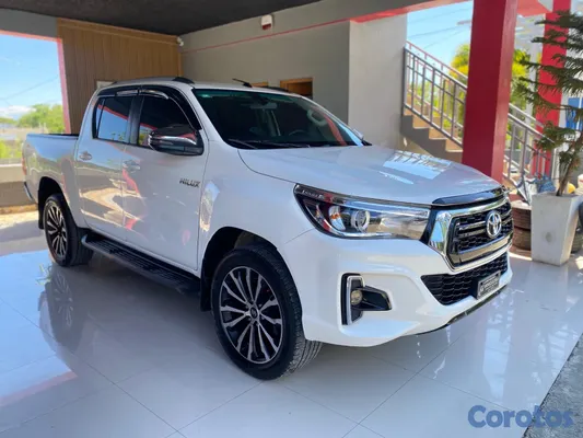 2020 Toyota Hilux — foto 4 / 13