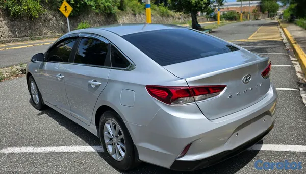 2021 Hyundai Sonata — foto 6 / 13