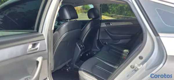2021 Hyundai Sonata — foto 10 / 13