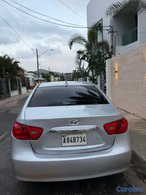 2010 Hyundai Elantra — foto 2 / 10