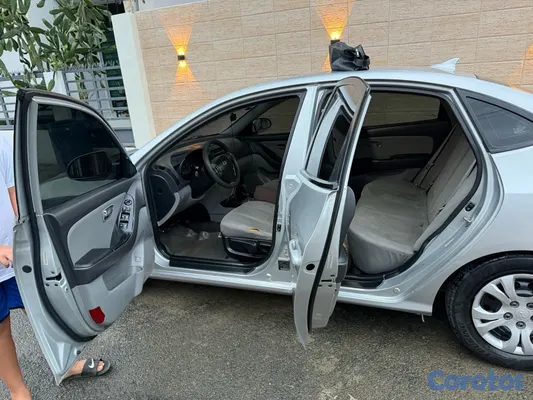2010 Hyundai Elantra — foto 6 / 10