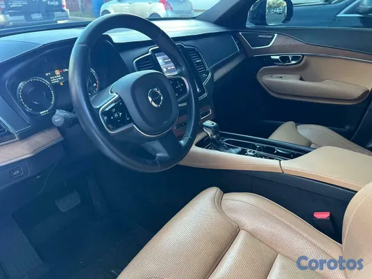 2017 Volvo Xc90 — foto 8 / 10