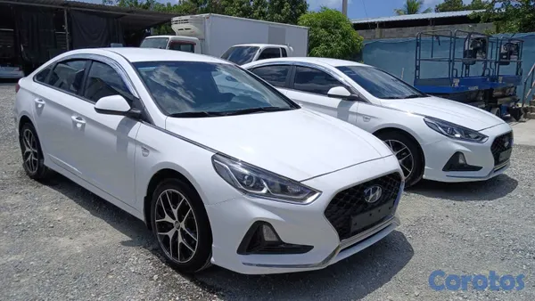 2020 Hyundai VENDO HYUNDAI NEW RISE 2020 INICIAL 180,000 FINANC — foto 3 / 10