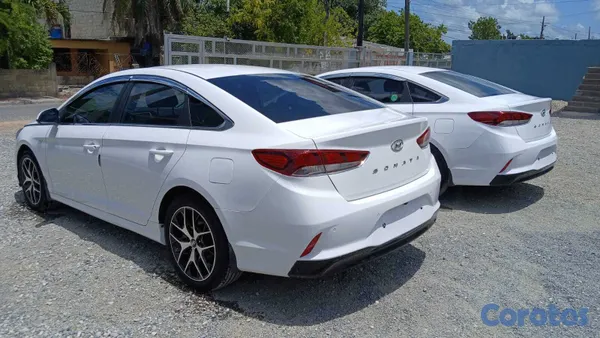 2020 Hyundai VENDO HYUNDAI NEW RISE 2020 INICIAL 180,000 FINANC — foto 4 / 10
