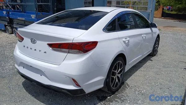 2020 Hyundai VENDO HYUNDAI NEW RISE 2020 INICIAL 180,000 FINANC — foto 5 / 10