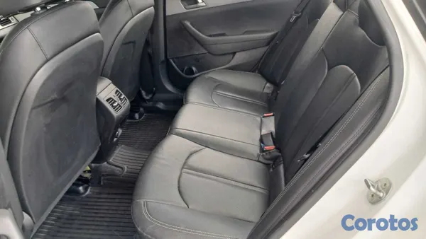 2020 Hyundai VENDO HYUNDAI NEW RISE 2020 INICIAL 180,000 FINANC — foto 7 / 10