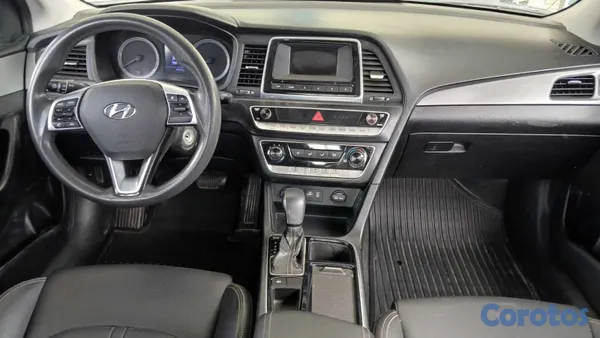 2020 Hyundai VENDO HYUNDAI NEW RISE 2020 INICIAL 180,000 FINANC — foto 8 / 10
