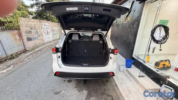 2022 Toyota Highlander — foto 6 / 10