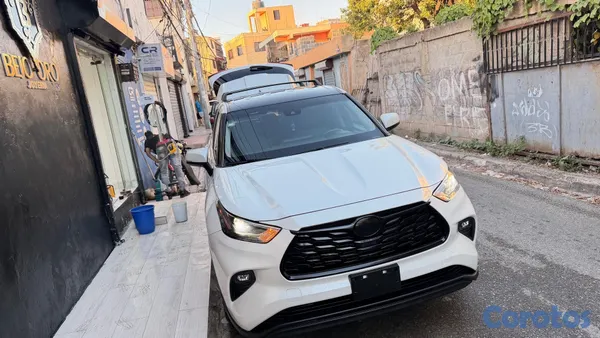2022 Toyota Highlander — foto 7 / 10