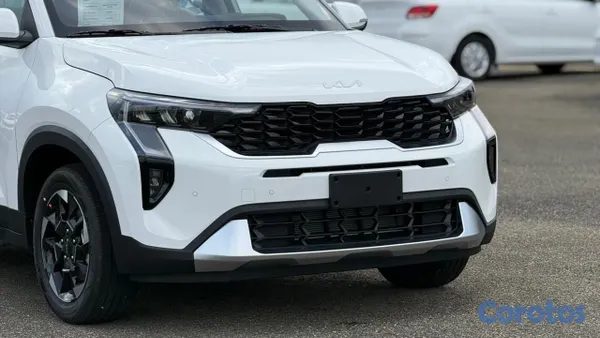 2027 Kia Sonet — foto 2 / 9
