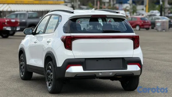 2027 Kia Sonet — foto 6 / 9