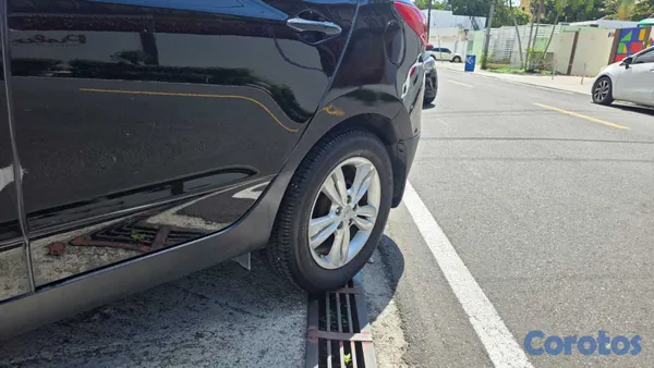 2013 Hyundai Tucson — foto 12 / 20