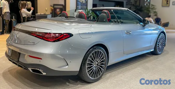 2026 Mercedes-Benz Clase CLE 300 4Matic Cabriolet — foto 4 / 16