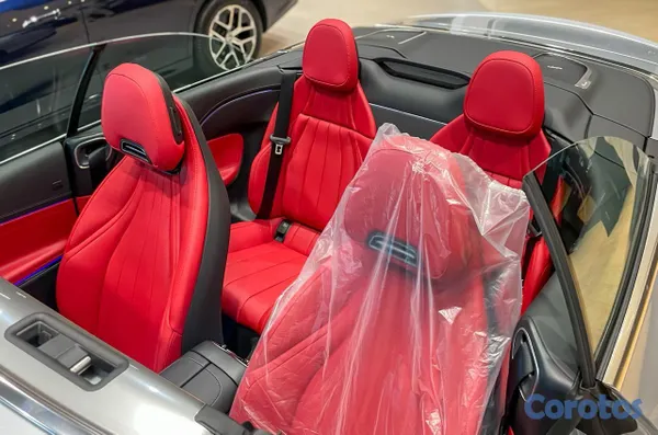 2026 Mercedes-Benz Clase CLE 300 4Matic Cabriolet — foto 14 / 16