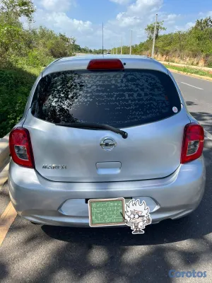 2015 Nissan March — foto 5 / 9