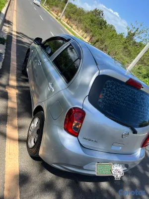 2015 Nissan March — foto 6 / 9