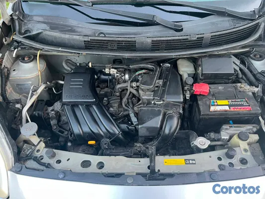 2015 Nissan March — foto 9 / 9