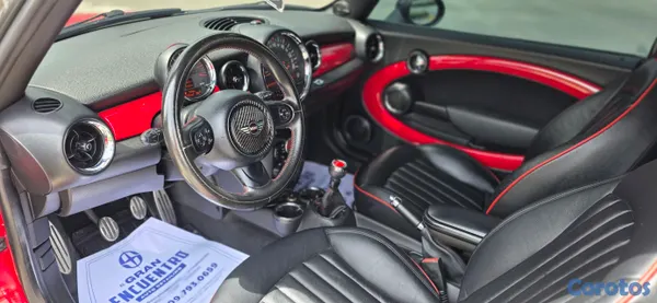 2011 Mini Cabrio — foto 12 / 20