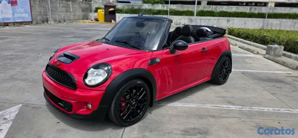 2011 Mini Cabrio — foto 16 / 20