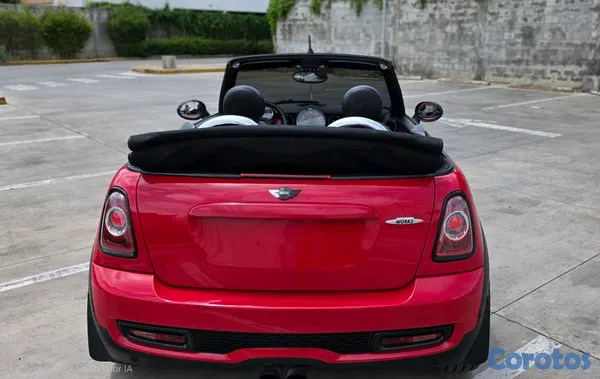 2011 Mini Cabrio — foto 18 / 20