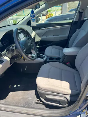2020 Hyundai Elantra — foto 5 / 10
