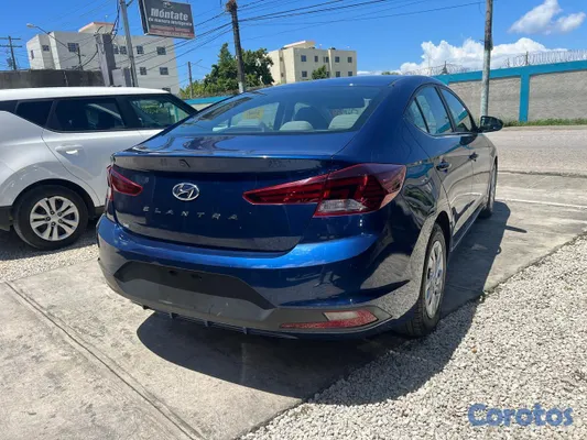 2020 Hyundai Elantra — foto 7 / 10