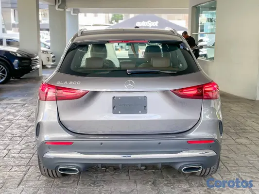 2025 Mercedes-Benz Clase GLA — foto 5 / 12