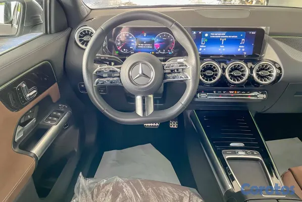 2025 Mercedes-Benz Clase GLA — foto 8 / 12