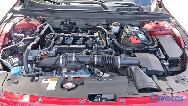 2018 Honda Accord — foto 6 / 13