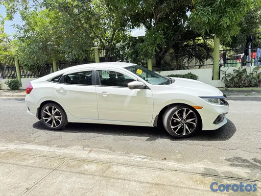 2020 Honda Civic — foto 7 / 10