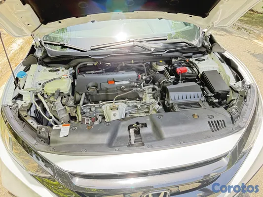 2020 Honda Civic — foto 9 / 10