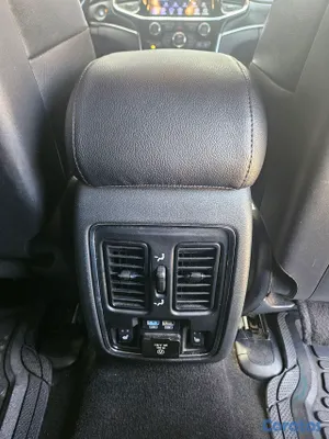 2020 Jeep Grand Cherokee — foto 12 / 12