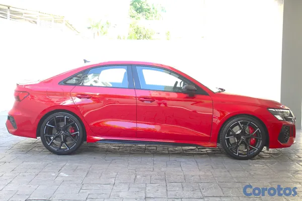 2023 Audi RS3 — foto 3 / 10