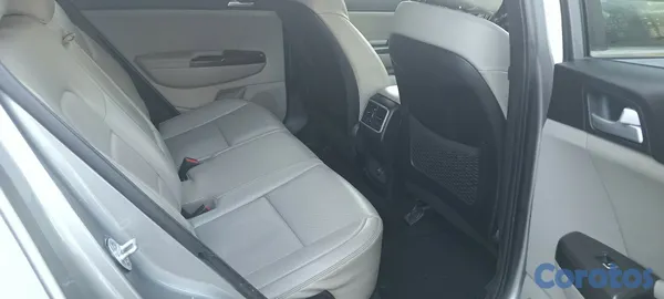 2021 Kia Sportage — foto 10 / 12