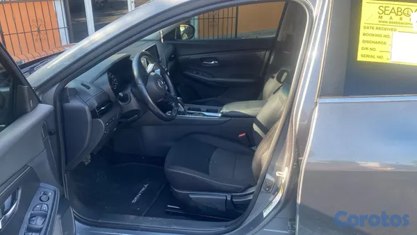 2020 Nissan Sentra — foto 6 / 8