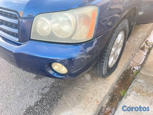 2001 Toyota Highlander — foto 12 / 28