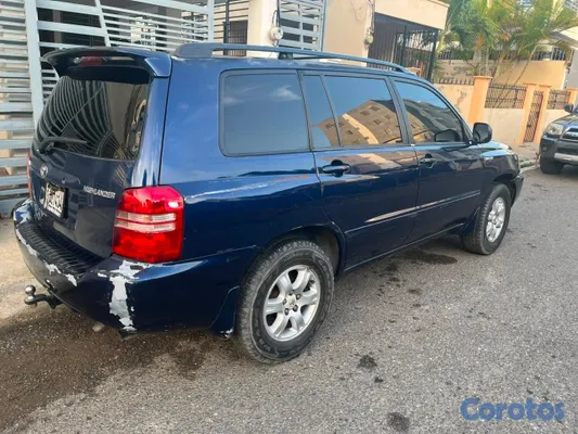 2001 Toyota Highlander — foto 24 / 28