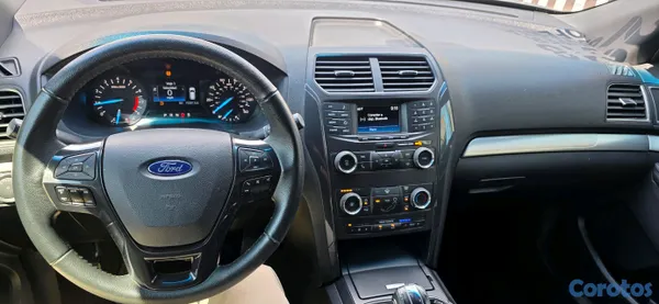 2018 Ford Explorer — foto 5 / 10