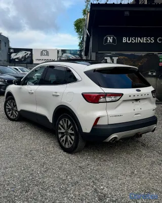 2020 Ford Escape — foto 7 / 9