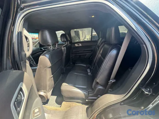 2014 Ford Explorer — foto 7 / 10