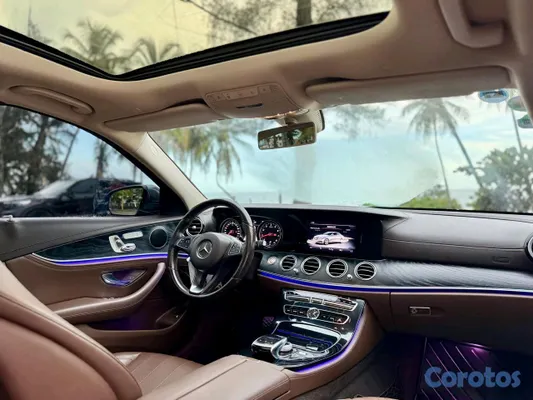 2017 Mercedes-Benz Clase E — foto 3 / 11