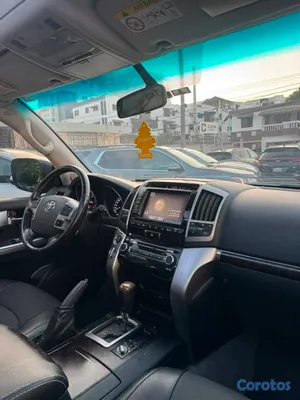 2013 Toyota Land Cruiser — foto 7 / 11