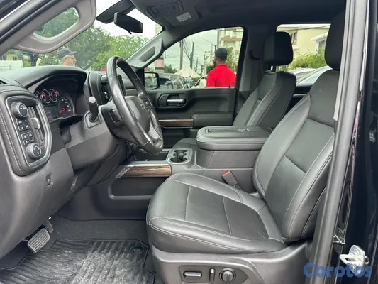 2021 Chevrolet Silverado — foto 9 / 10