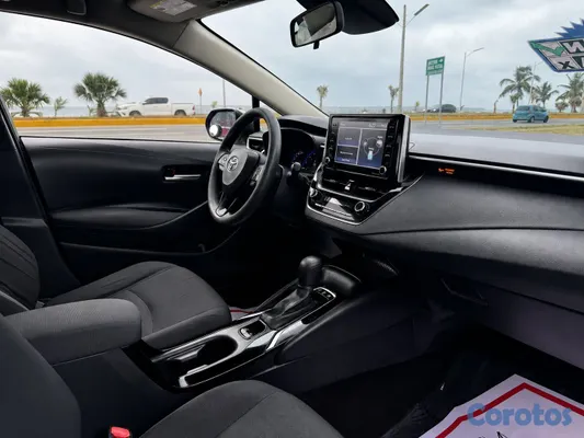 2021 Toyota Corolla — foto 4 / 7