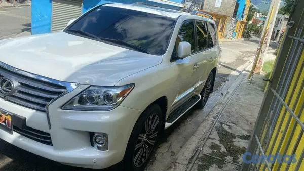 2014 Lexus Lx — foto 8 / 9